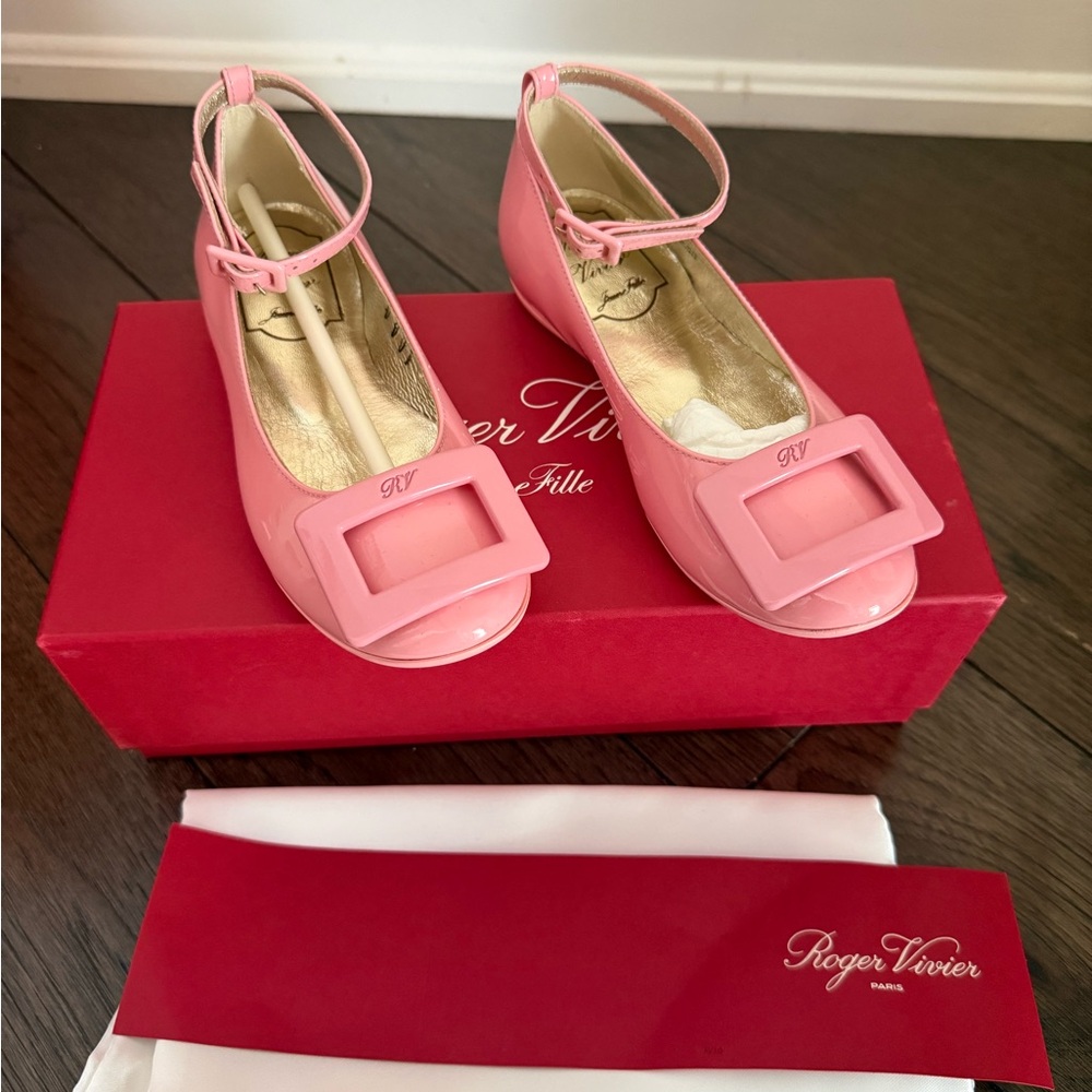 Roger Vivier Pink Kids Flats with Signature Buckle